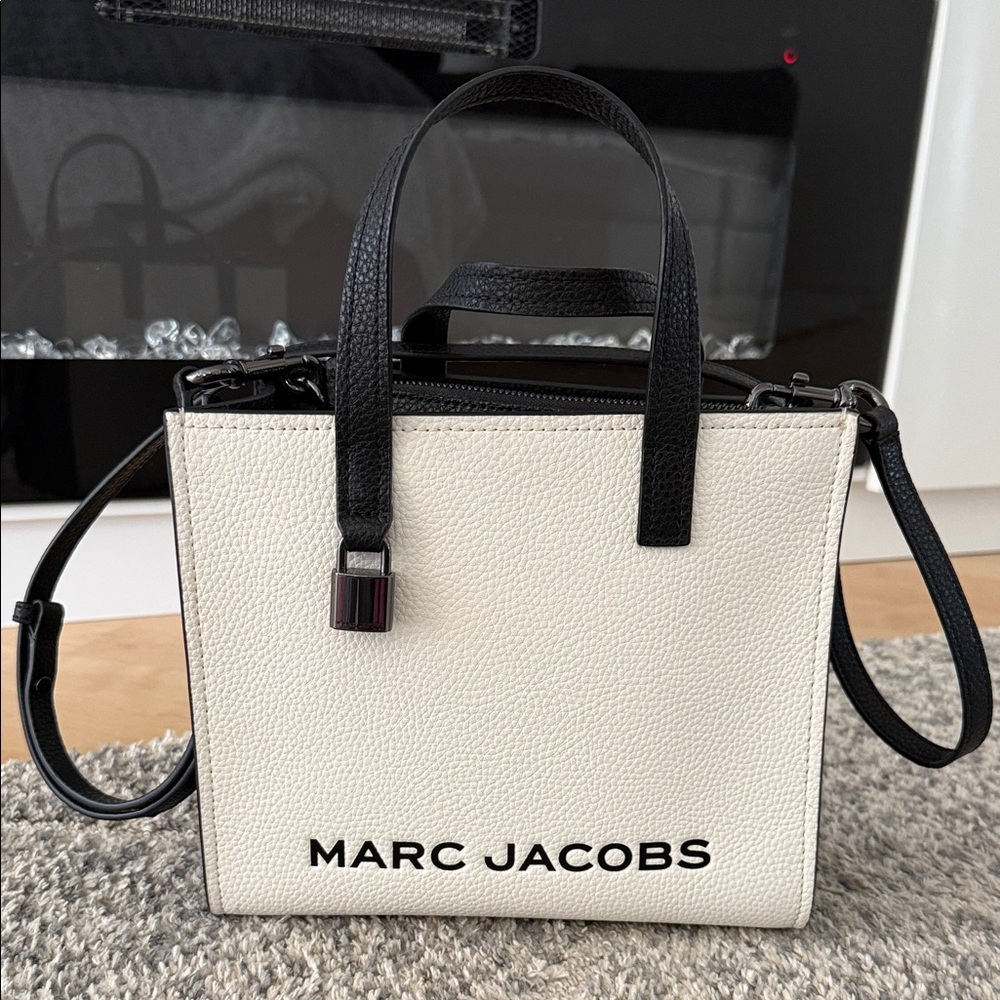 Marc Jacobs Black and Cream Tote Bag and Marc Jacobs wallet